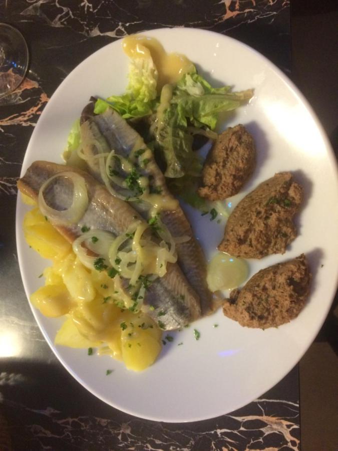 Hotel Restaurant L'Agapanthe Pont-de-Salars Εξωτερικό φωτογραφία
