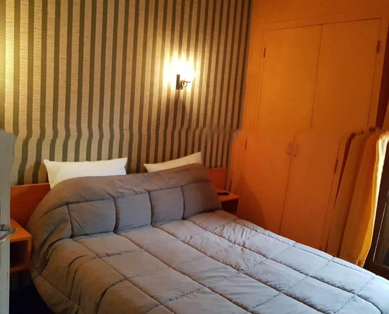 Hotel Restaurant L'Agapanthe Pont-de-Salars Εξωτερικό φωτογραφία